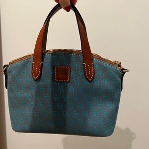 Practically new Dooney & Bourke Bag